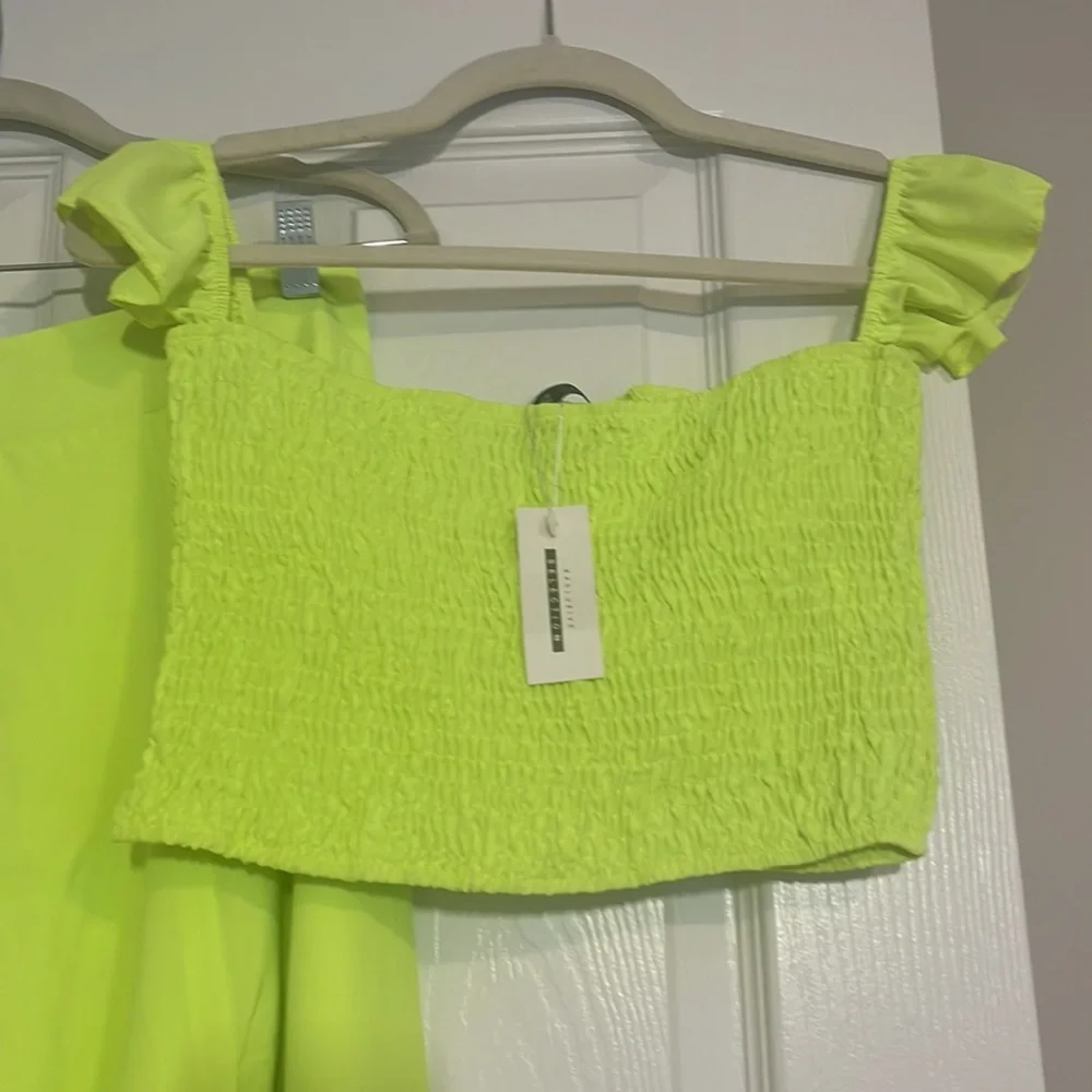 2 piece set - Picture 2 of 2